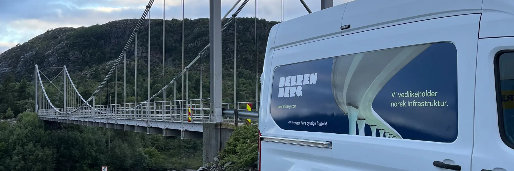 Beerenberg carried out the maintenance of the Storneset suspension bridge in Fjaler municipality. Photo: Beerenberg.