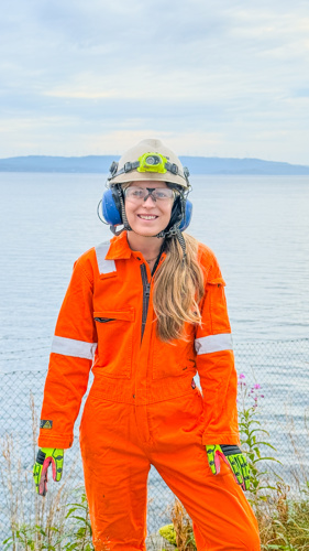 Overflatebehandler Thea Dovland