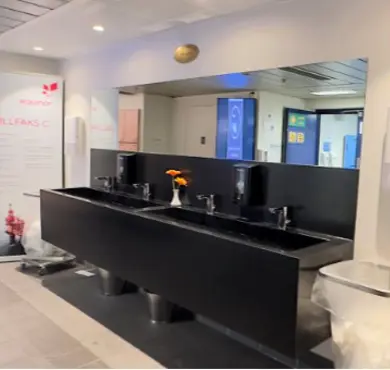 Hand washing station at Gullfaks C. Photo: Beerenberg